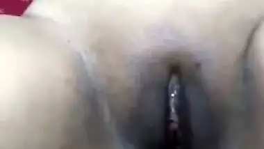 Desi bhabhi clean shaved pussy eating brinjal by her lover