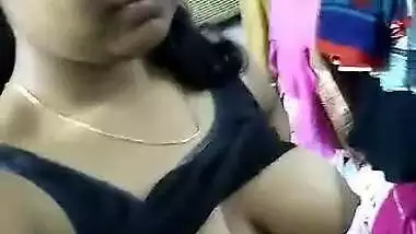 Sexy Desi Girl Showing Her Big Boobs and Pussy