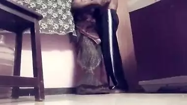 Indian Hidden Cam Showing Horny Aunty And Servant’s Sex