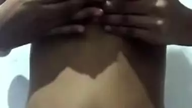 Today Exclusive- Horny Mallu Girl Play With Her Boobs