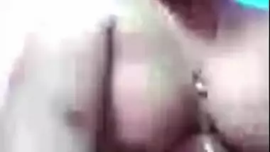 Horny Bhabhi Fingering on Video Call