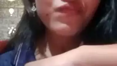 Bengali girl sexy pussy showing on live video call