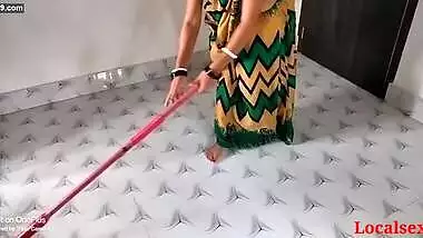 Green Saree indian Mature Mom Sex In Fivester Hotel ( Official Video By Localsex31)