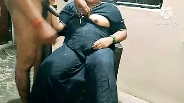 Indian Mom fuking neighbour boy's with bedroom